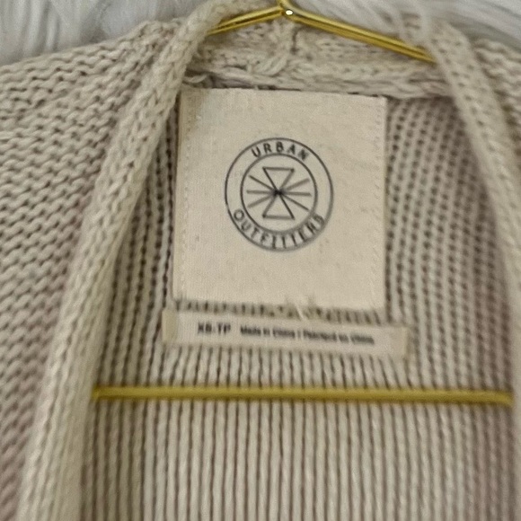 Urban Outfitters cream oversized grandpa cardigan sweater - Picture 4 of 5